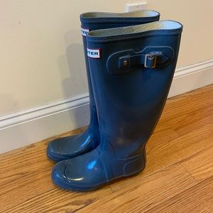 Grey Glossy Hunter Rainboots